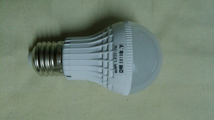 【優(yōu)先節(jié)能照明LED球泡燈批發(fā) 低耗能亮度高LED燈泡廠家批發(fā)】價(jià)格,廠家,圖片,LED球泡燈,聊城市東昌府區(qū)榮興電料五金燈具總匯-